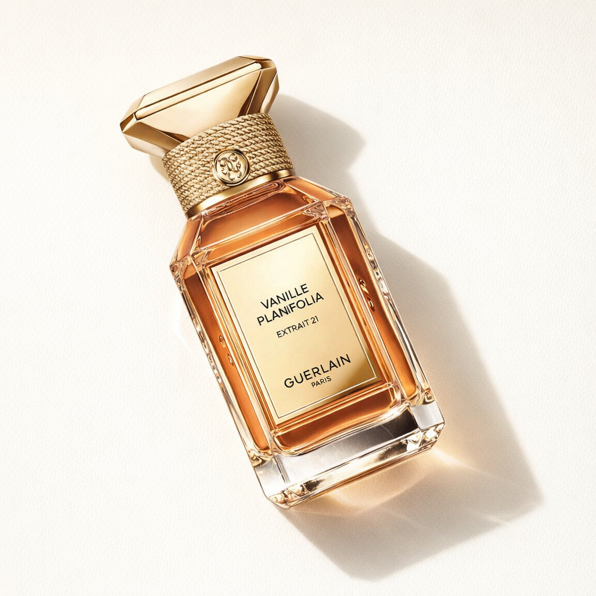 Guerlain L'art & la Matiere Vanilla Planifolia Extrait 21 Parfume angled still-life gallery showcase