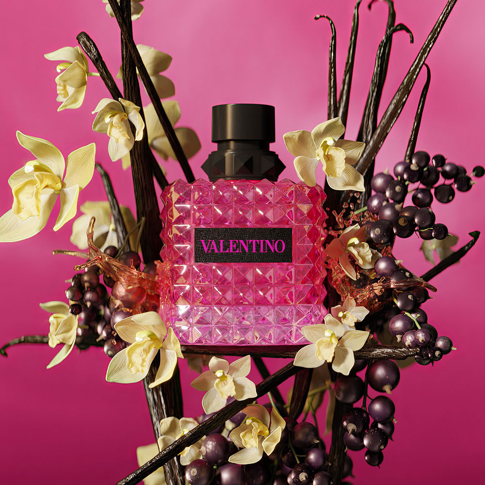 Valentino Donna Born in Roma Extradose Parfum fragrance notes image