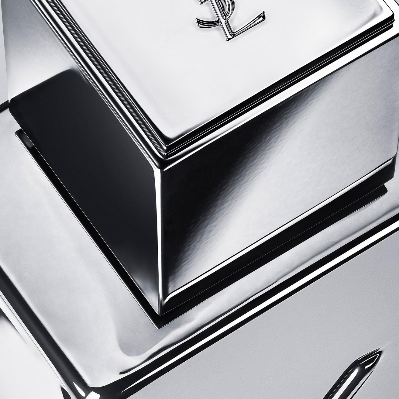 Yves Saint Laurent Myslf L'Absolu Parfum fragrance details image