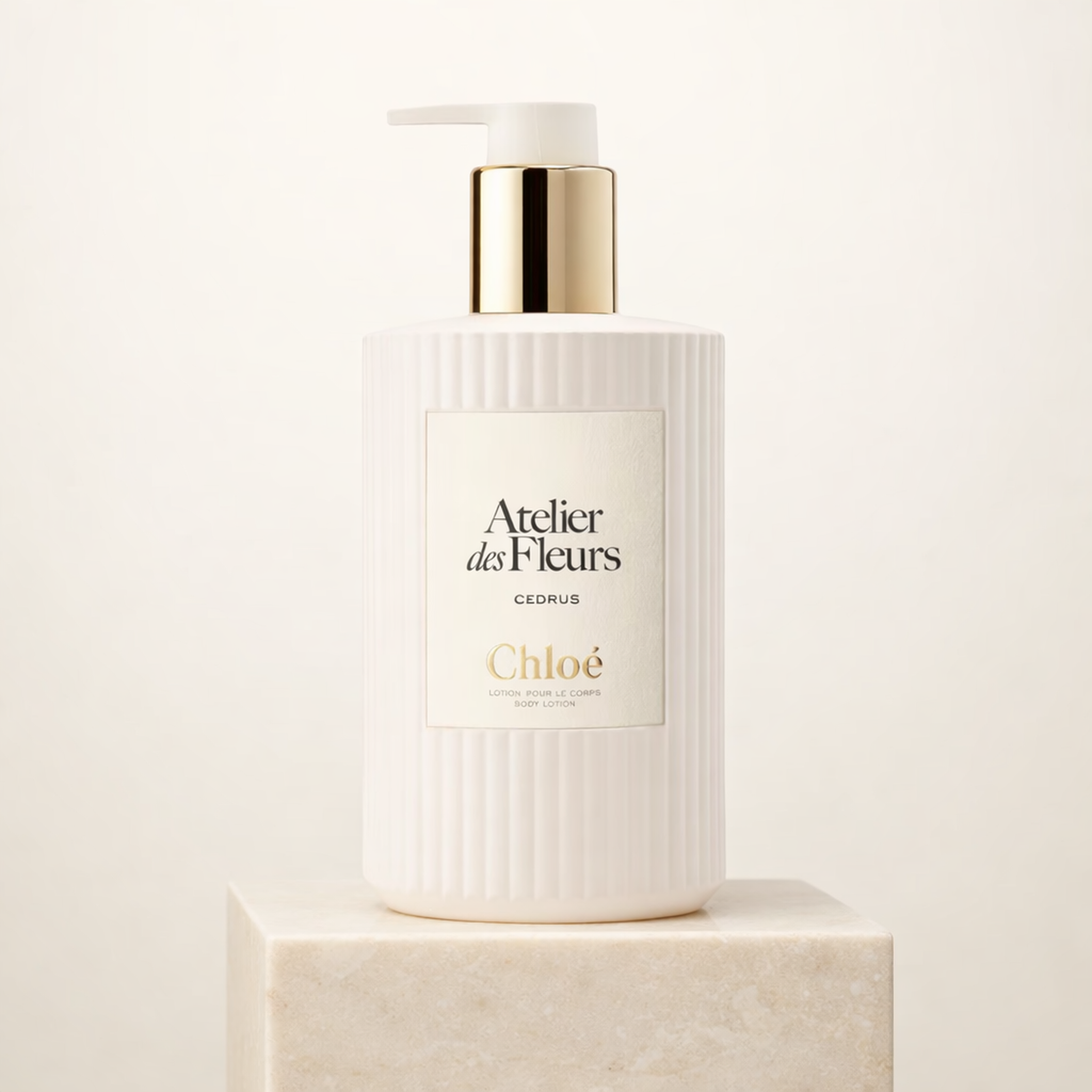 Chloe Atelier Des Fleurs Cedrus Body Lotion upright pedestal gallery showcase