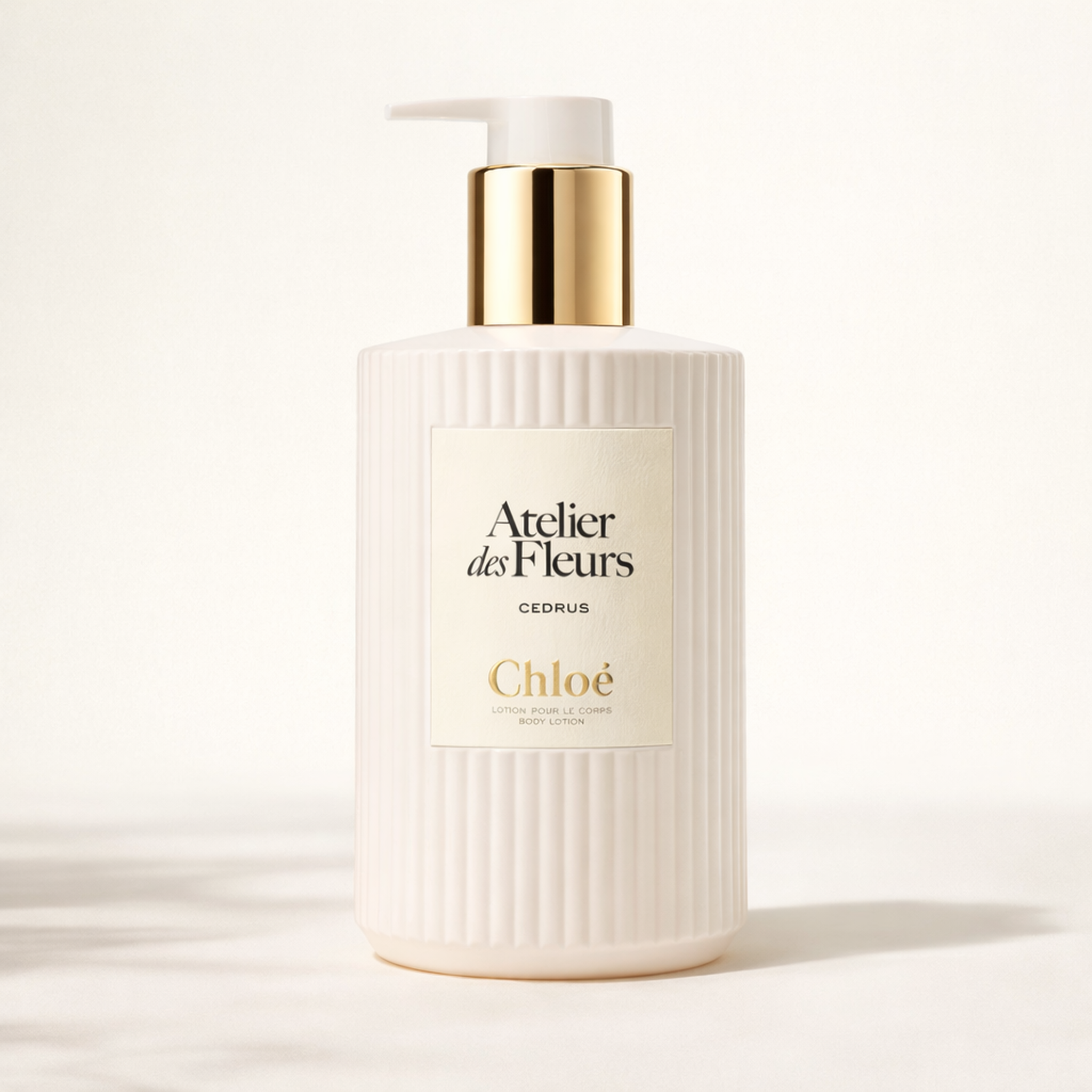 Chloe Atelier Des Fleurs Cedrus Body Lotion low three-quarter hero gallery showcase