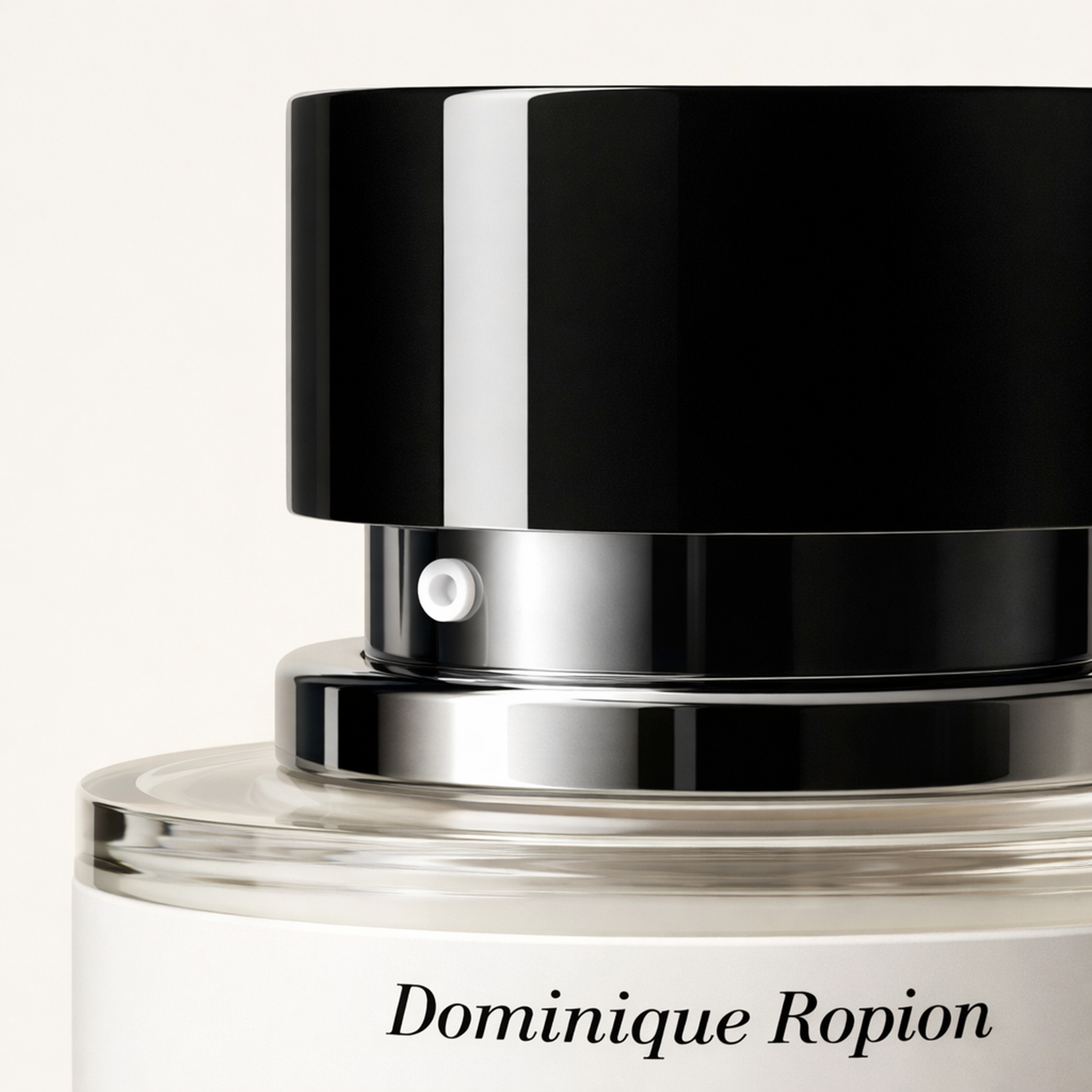 Frederic Malle Portrait Of A Lady Hair Mist cap macro detail gallery showcase