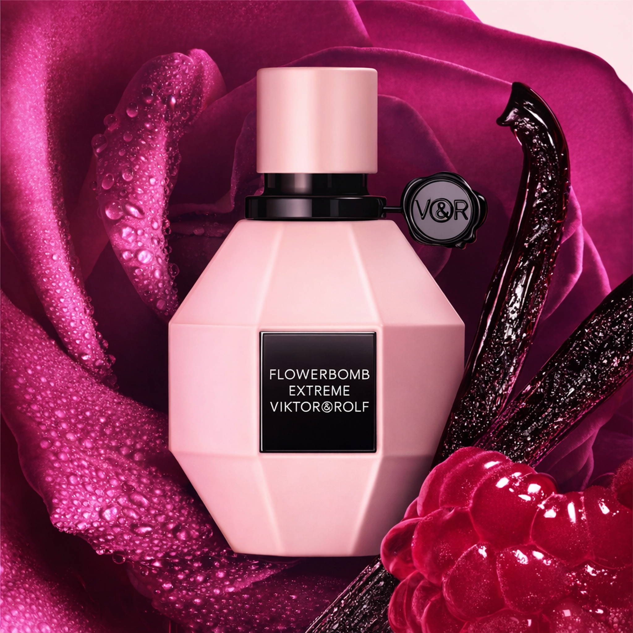 Viktor & Rolf Flowerbomb Extreme EDP Intense For Women fragrance notes image