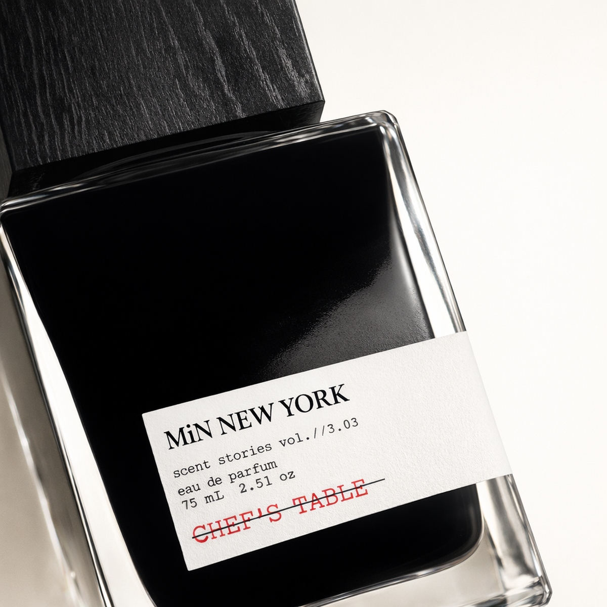 Min New York Chef's Tablet EDP macro label detail gallery showcase