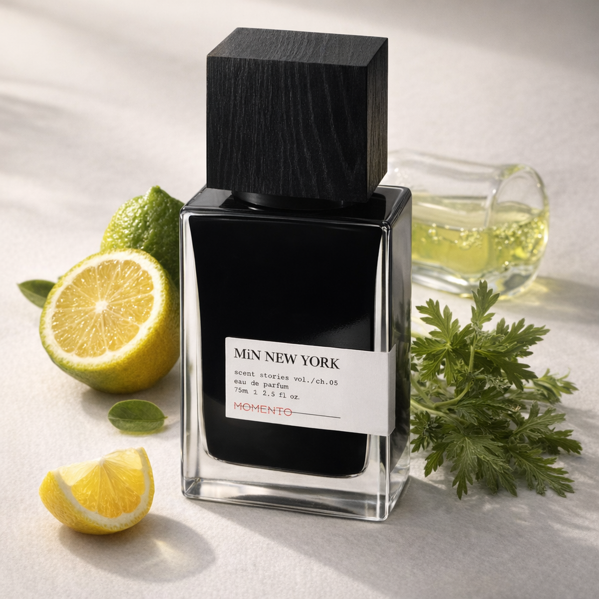 Min New York Momento EDP fragrance notes image