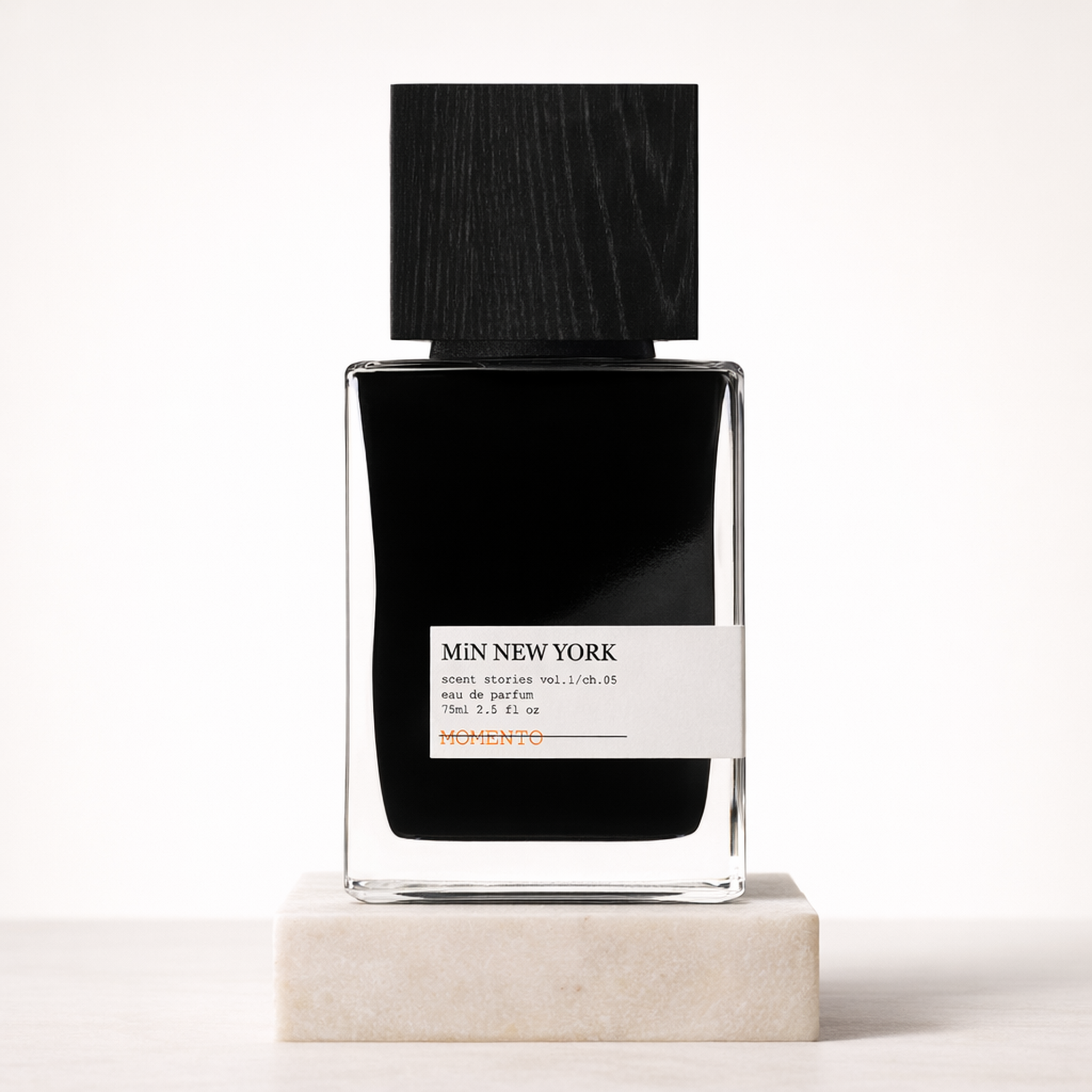 Min New York Momento Travel EDP upright pedestal gallery showcase
