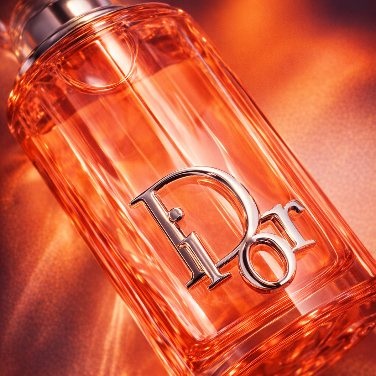 Dior Addict Peachy Glow EDP For Women macro label detail gallery showcase