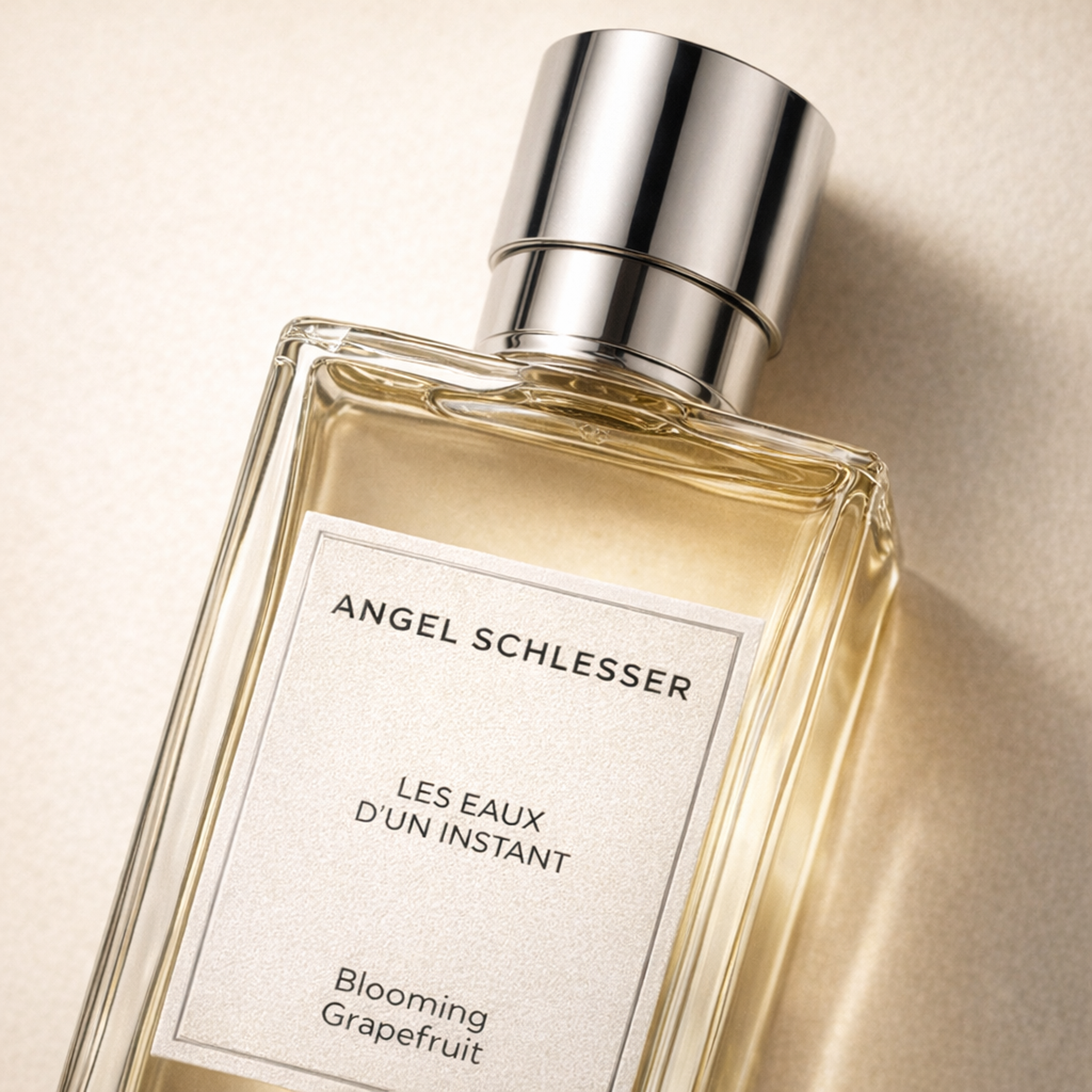 Angel Schlesser les Eaux D'un Instant Blooming Grapefruit EDT fragrance details image