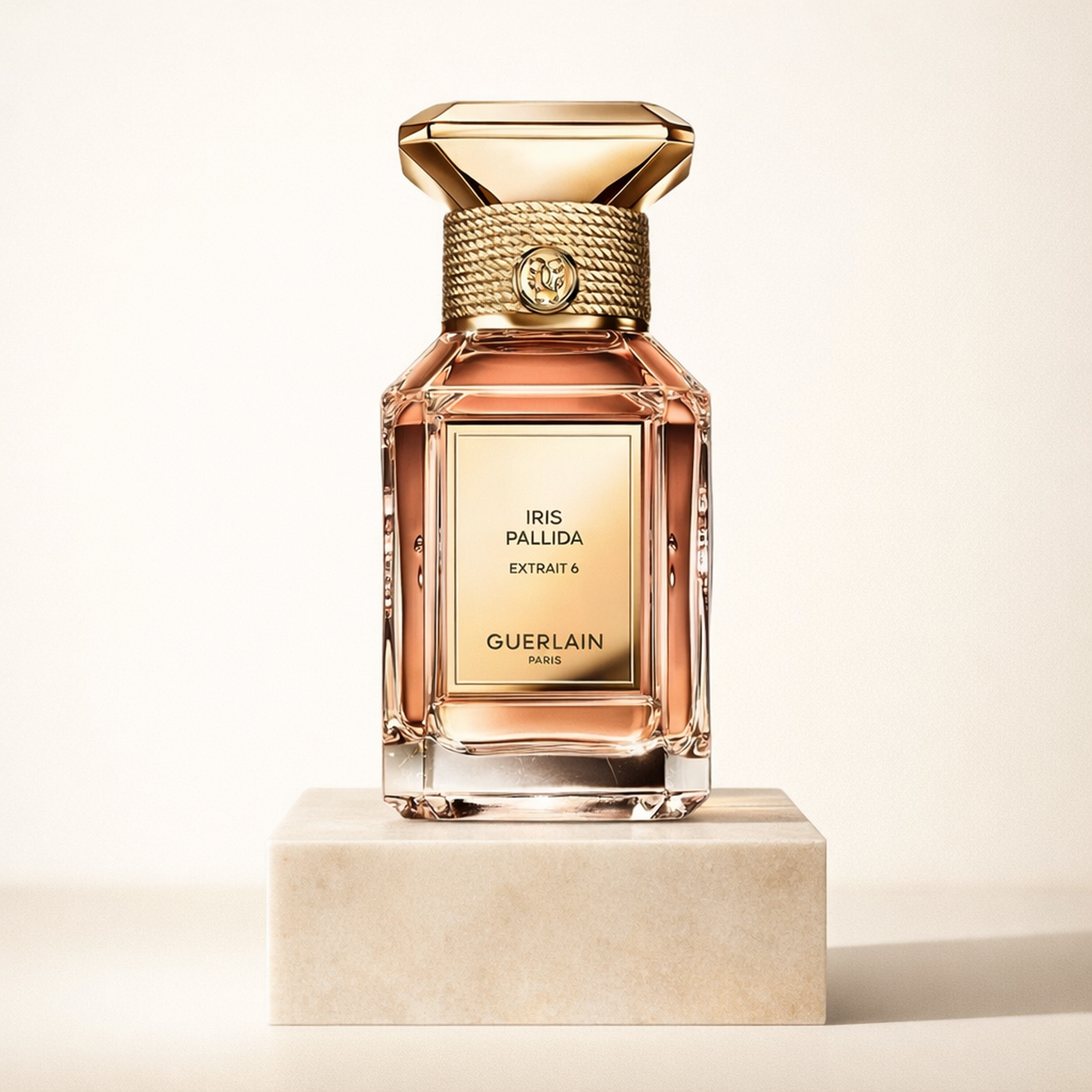 Guerlain L'art & la Matiere Iris Pallida Extrait 6 Parfume upright pedestal gallery showcase