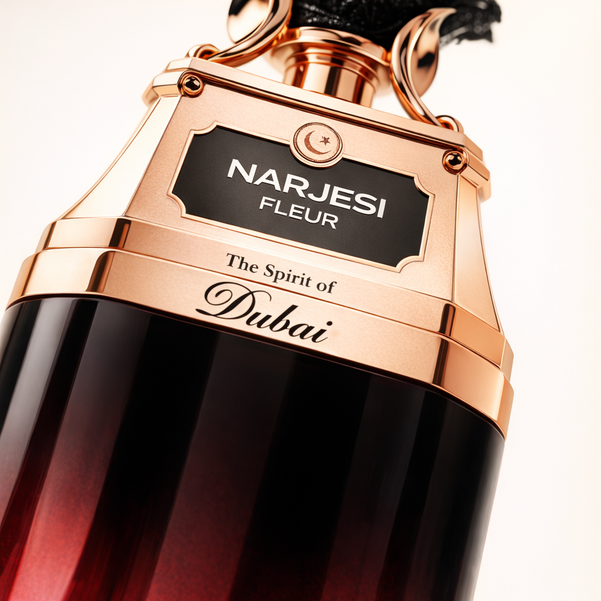 The Spirit of Dubai Narjesi Fleur EDP macro label detail gallery showcase