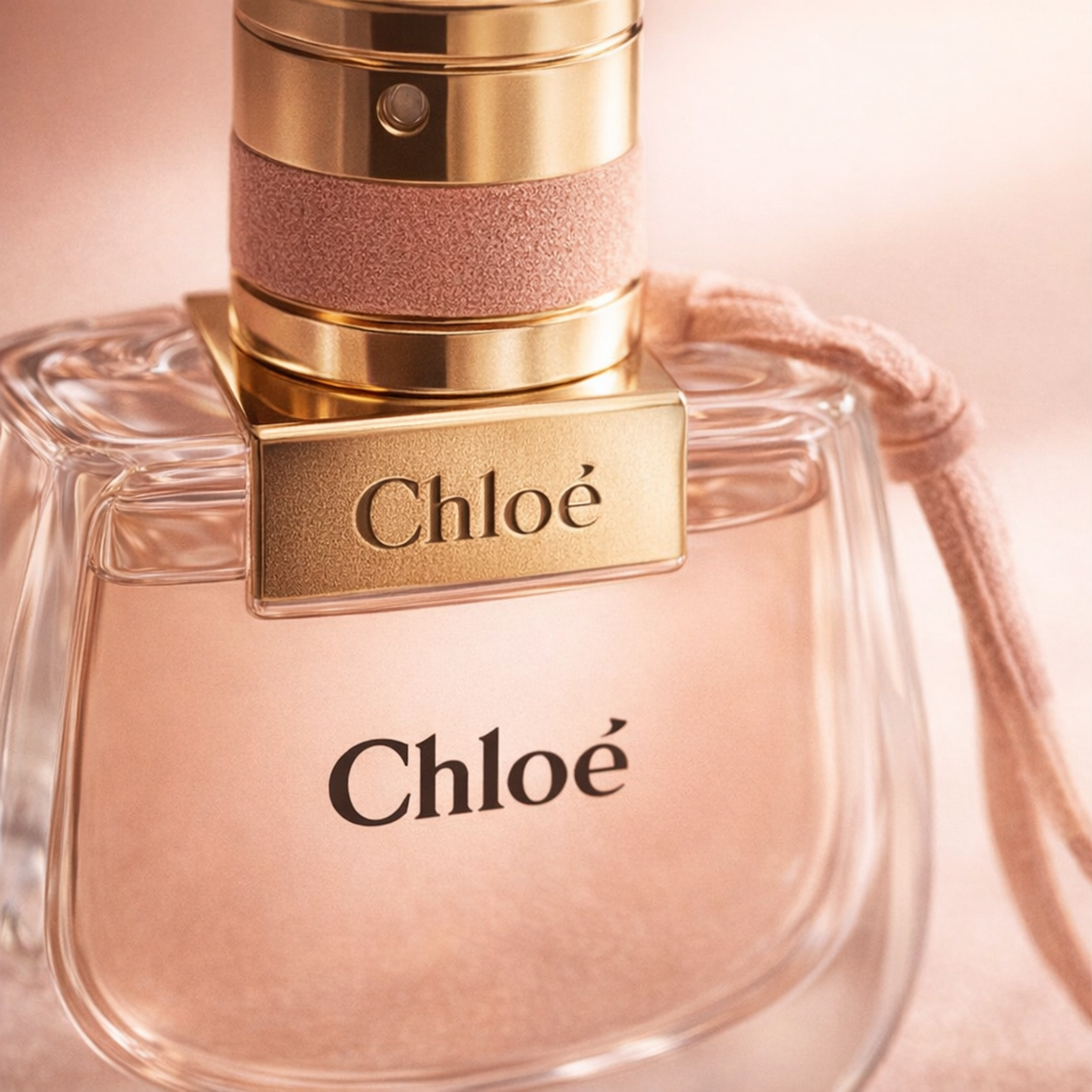Chloé Signature EDP Gift Set for Her 2 fragrance details image
