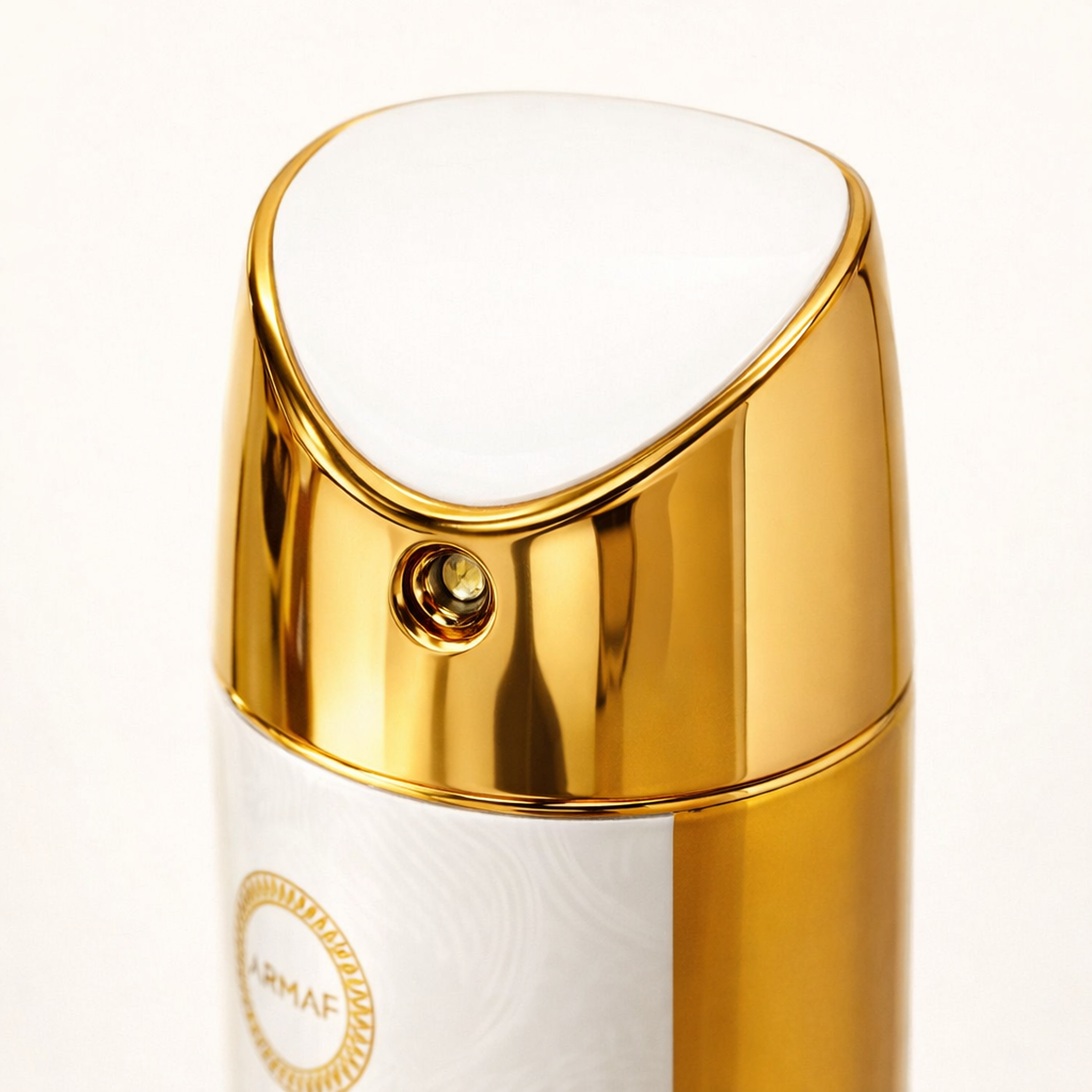 Armaf Club De Nuit Milestone Body Mist cap macro detail gallery showcase
