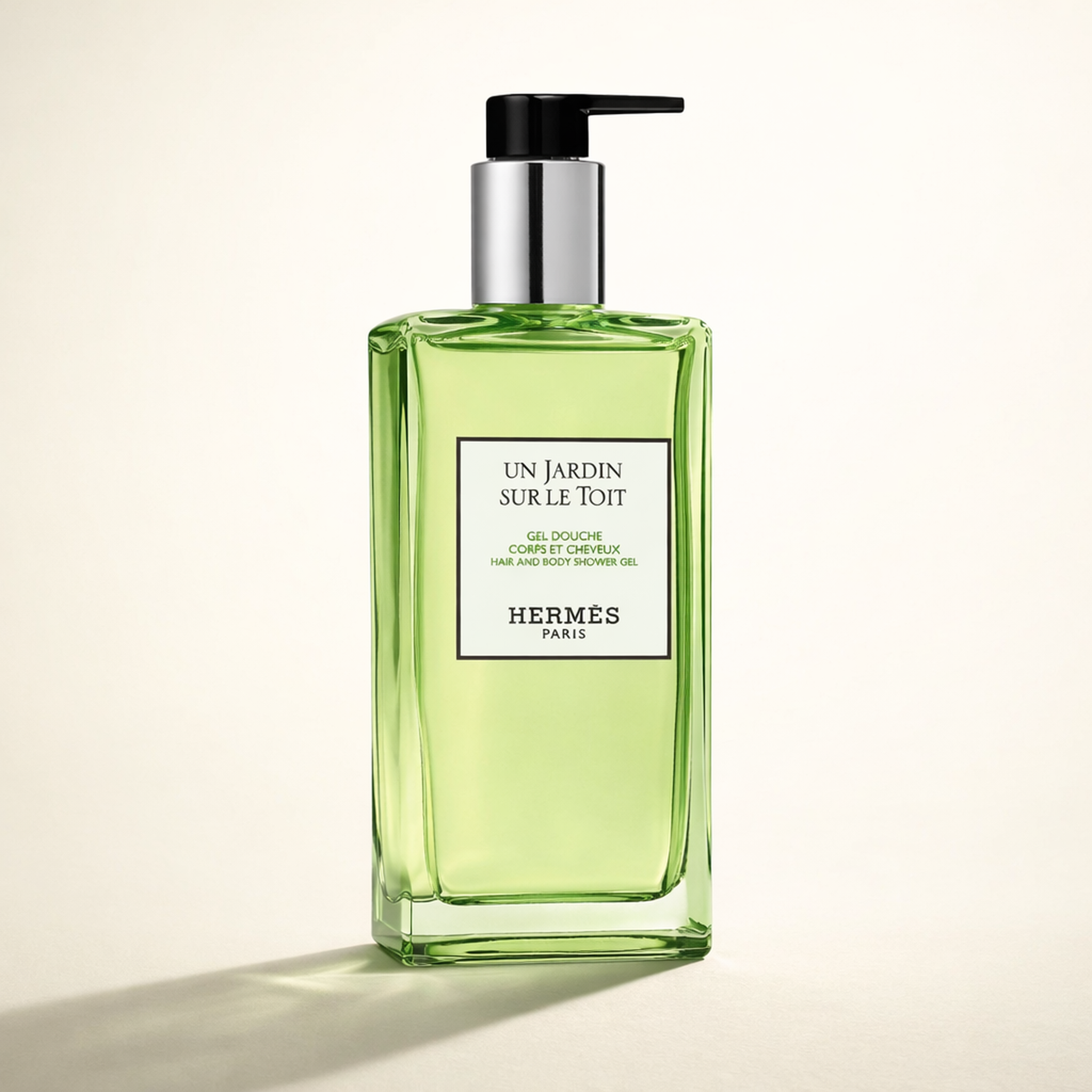 HERMÈS Un Jardin Sur Le Toit Shower Gel low three-quarter hero gallery showcase