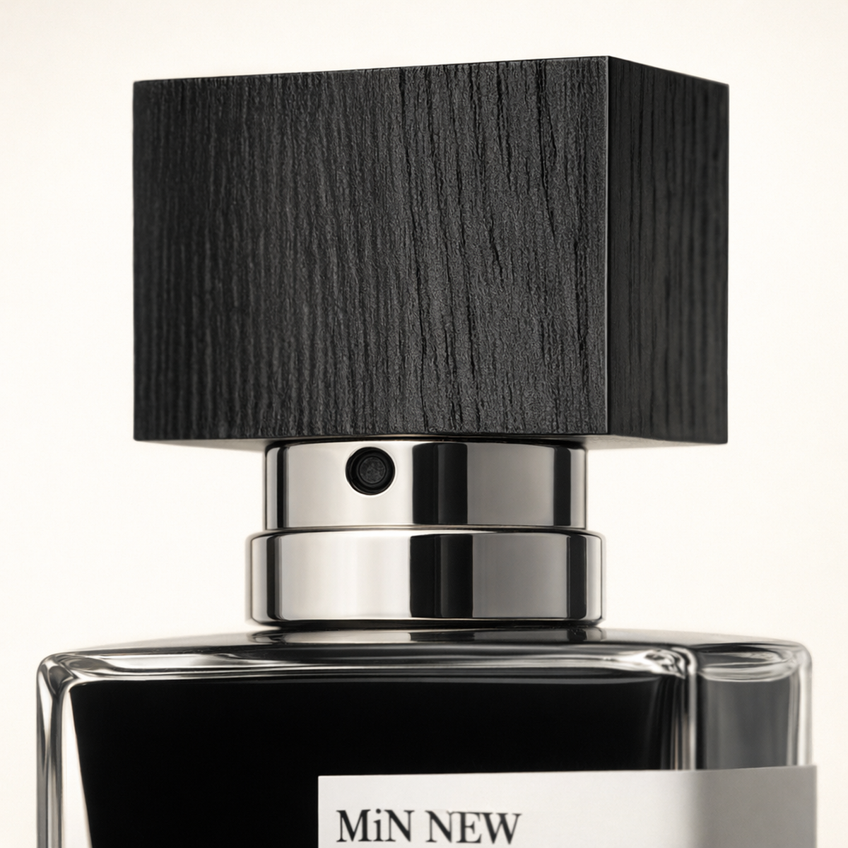 Min New York the Botanist Travel EDP cap macro detail gallery showcase