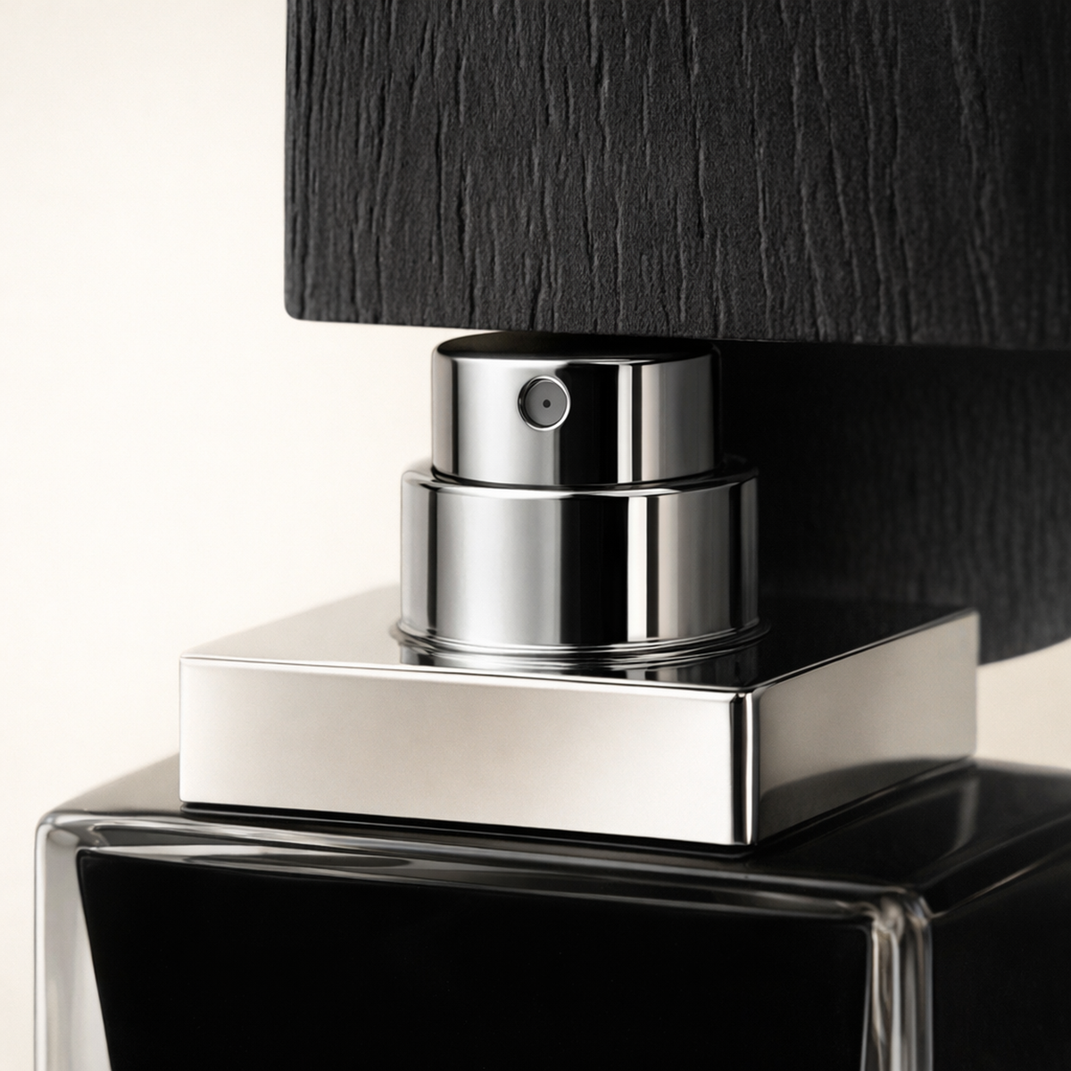 Min New York Dahab EDP cap macro detail gallery showcase