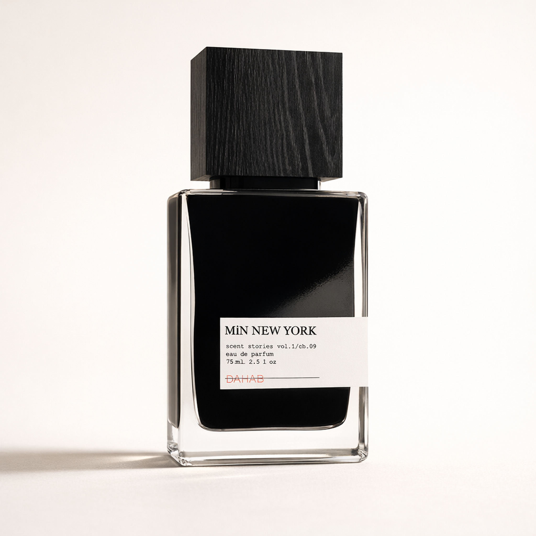 Min New York Dahab Travel EDP low three-quarter hero gallery showcase
